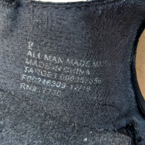 UNIVERSAL THREAD Hummingbird Ankle Strap Sandals - Picture 8 of 9